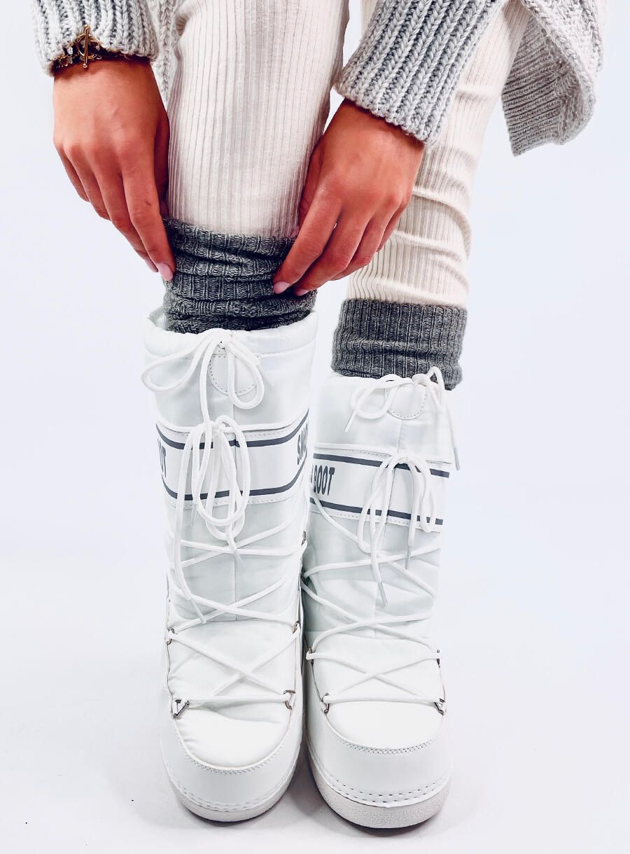 Bílé vysoké sněhule