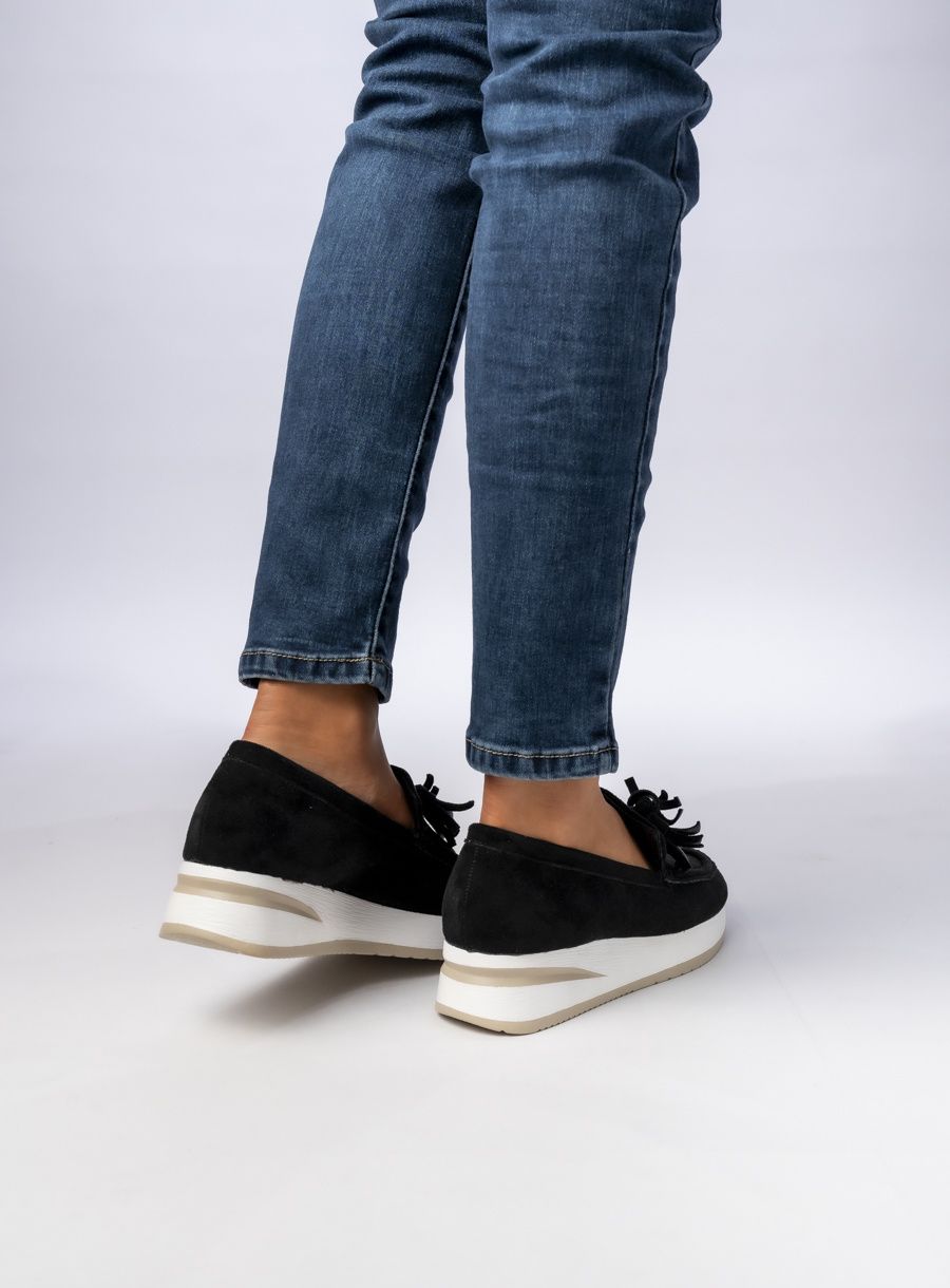 Dámské semišové mokasíny s třásněmi černé