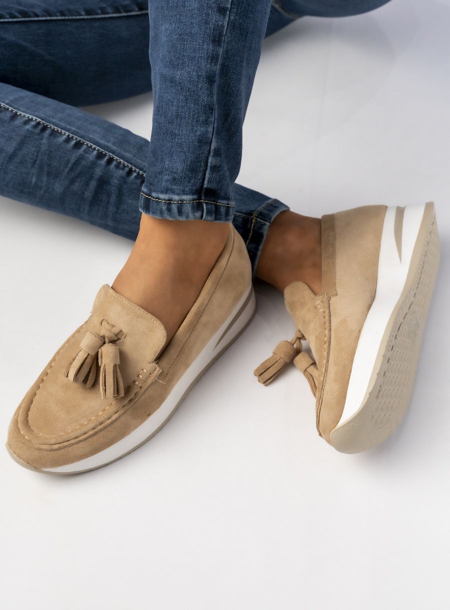 Dámské semišové mokasíny s třásněmi béžové