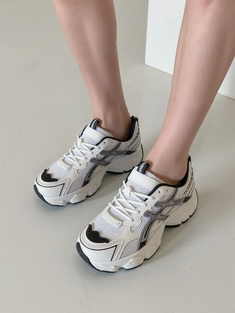 Černo-bílé tenisky SOLENE