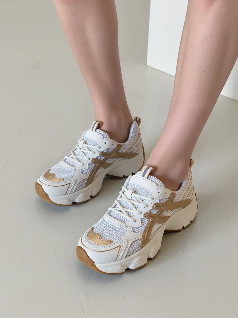 Béžovo-bílé tenisky SOLENE