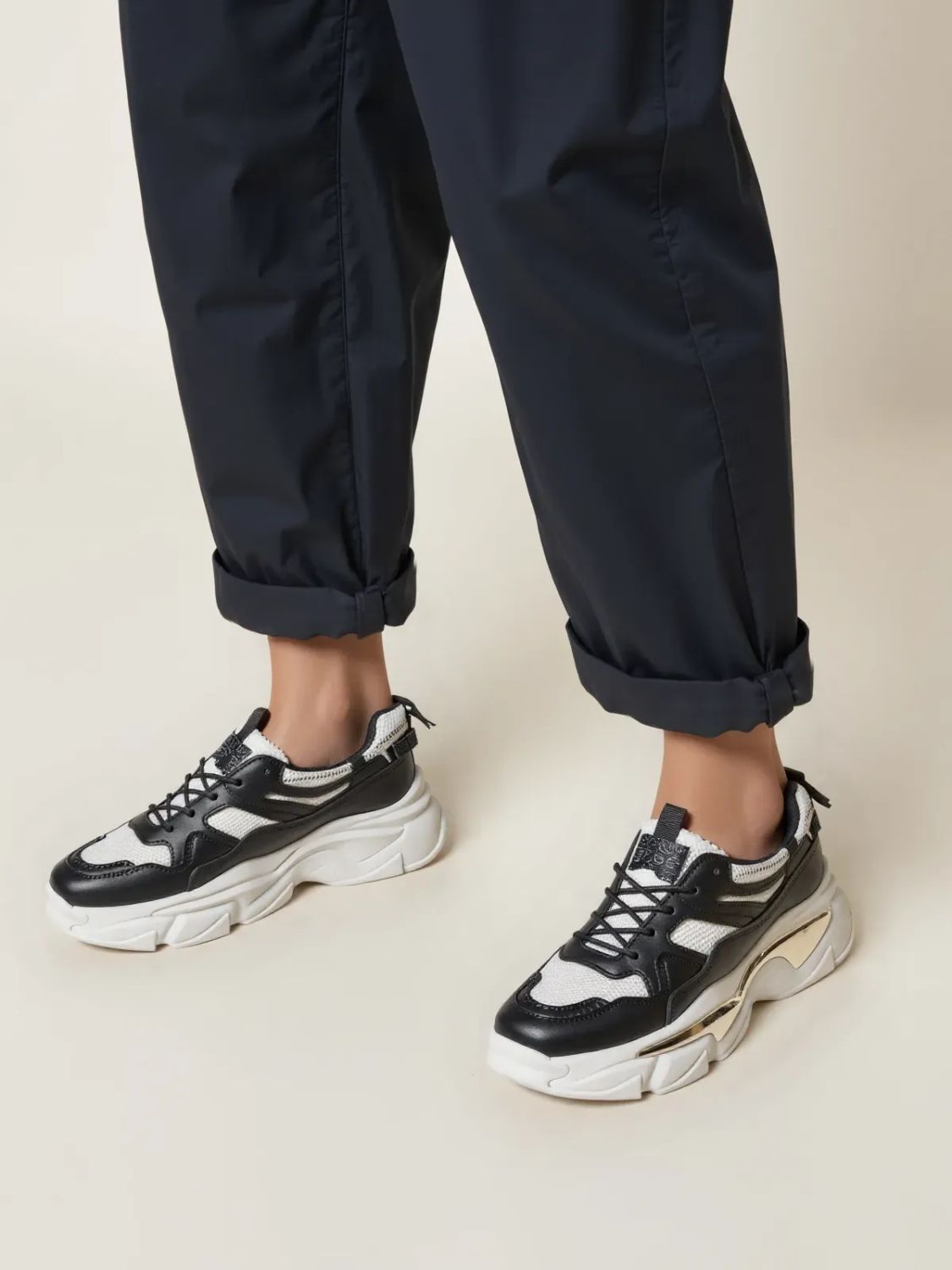 Černé tenisky SANDY