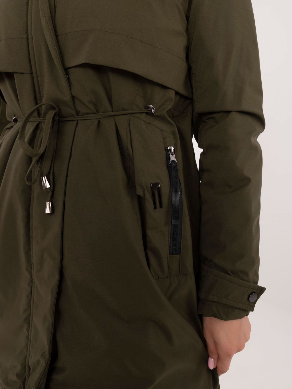 Dámská khaki zimní parka s kapucí