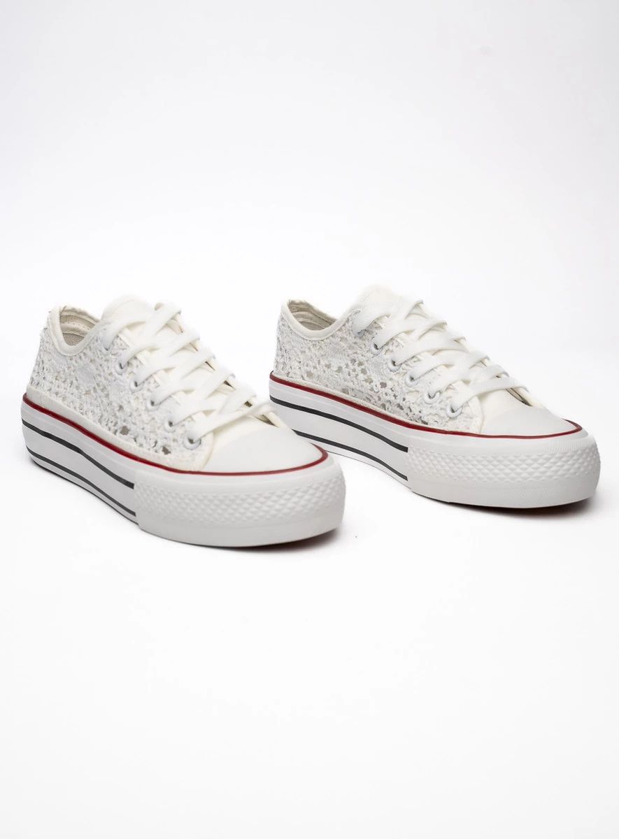 Bílé tenisky s krajkou ROMANCE