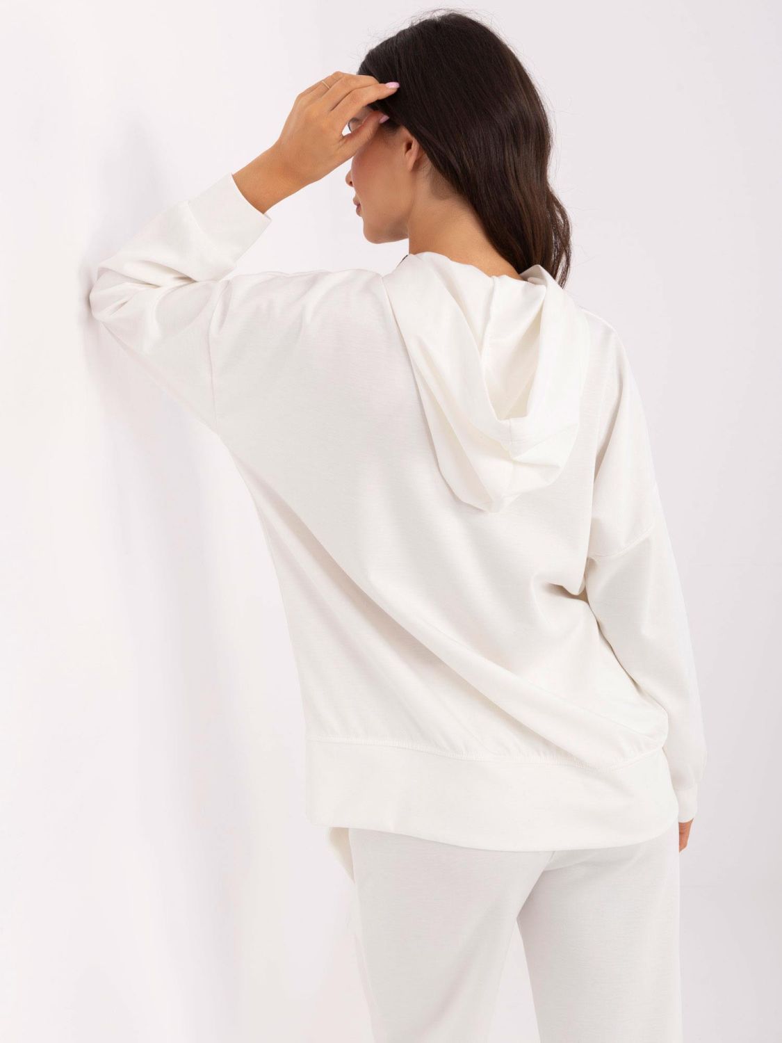 Ecru mikina s kapucí