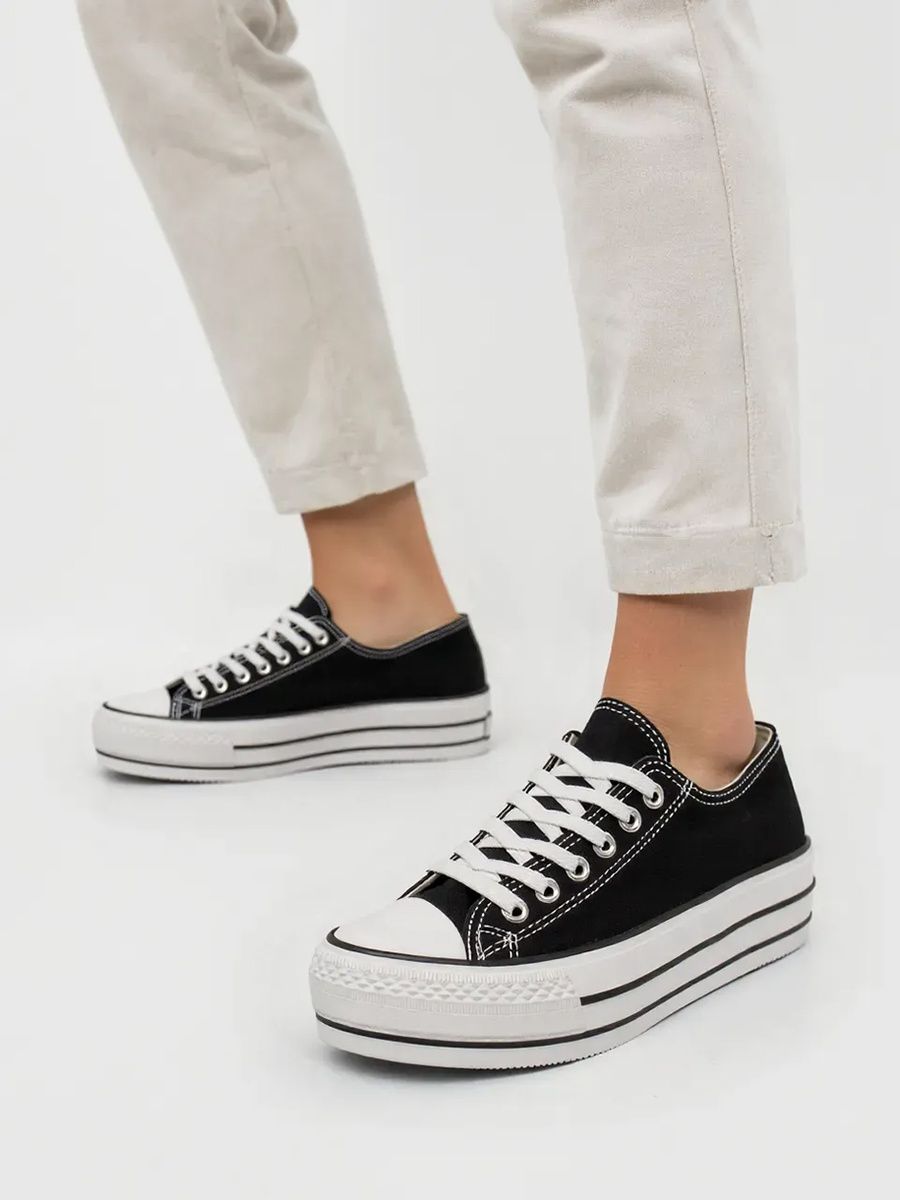 Klasické plátěné tenisky na platformě NEMIA černé