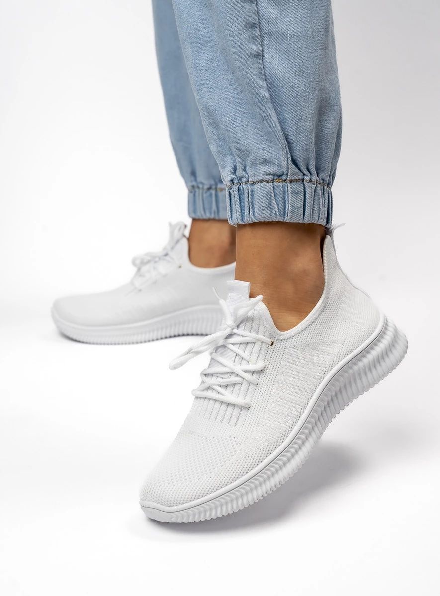 Dámské minimalistické sportovní tenisky JADE v bílé