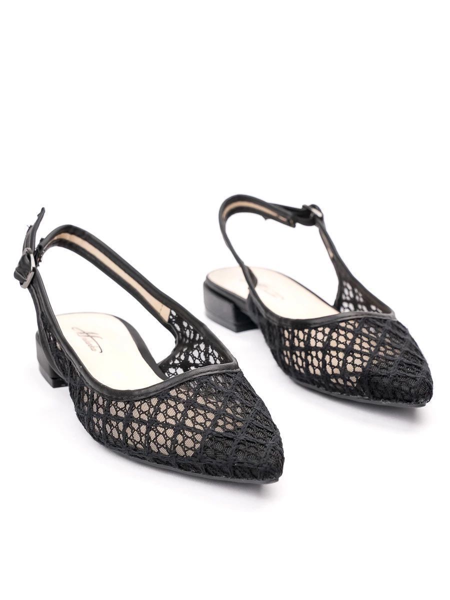 Nízké elegantní sandály černé