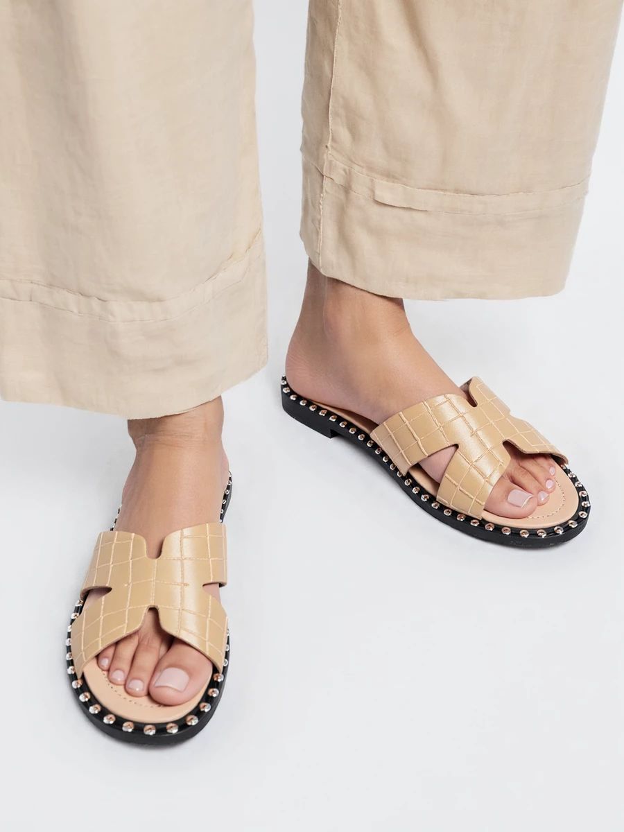 Nízké pantofle LYRA v camel barvě