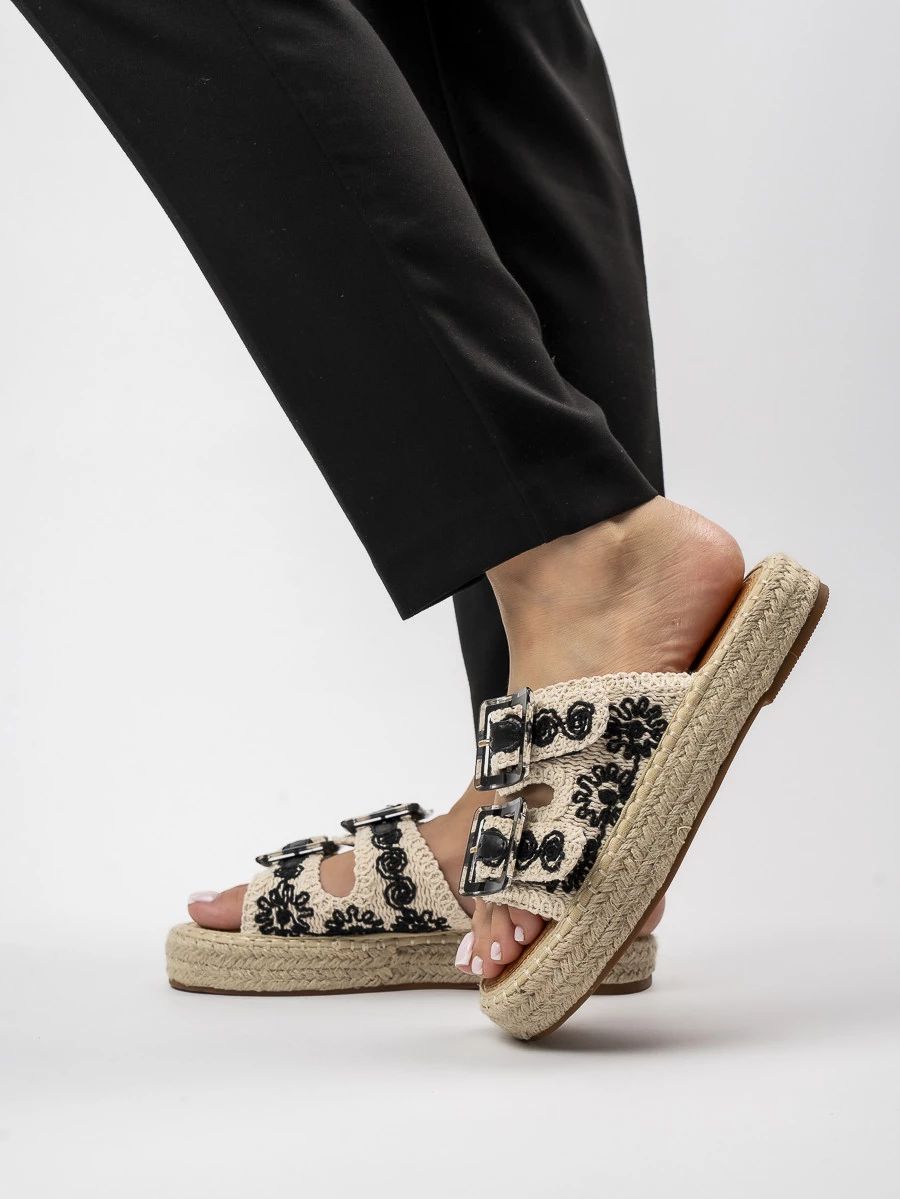 Černé etno pantofle SAVANNAH