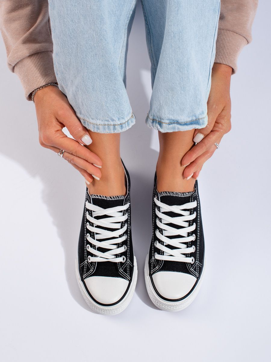 Klasické černé dámské tenisky Shelovet