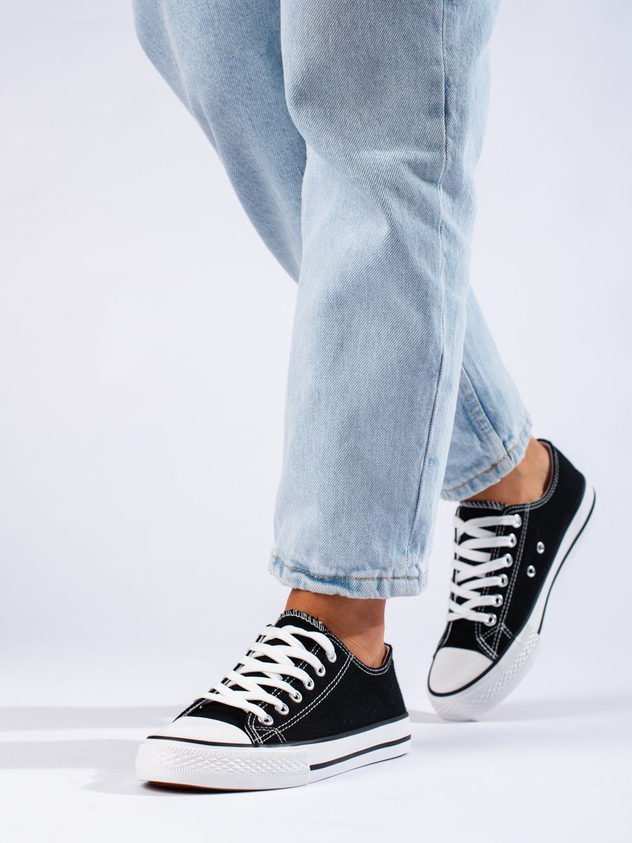 Klasické černé dámské tenisky Shelovet