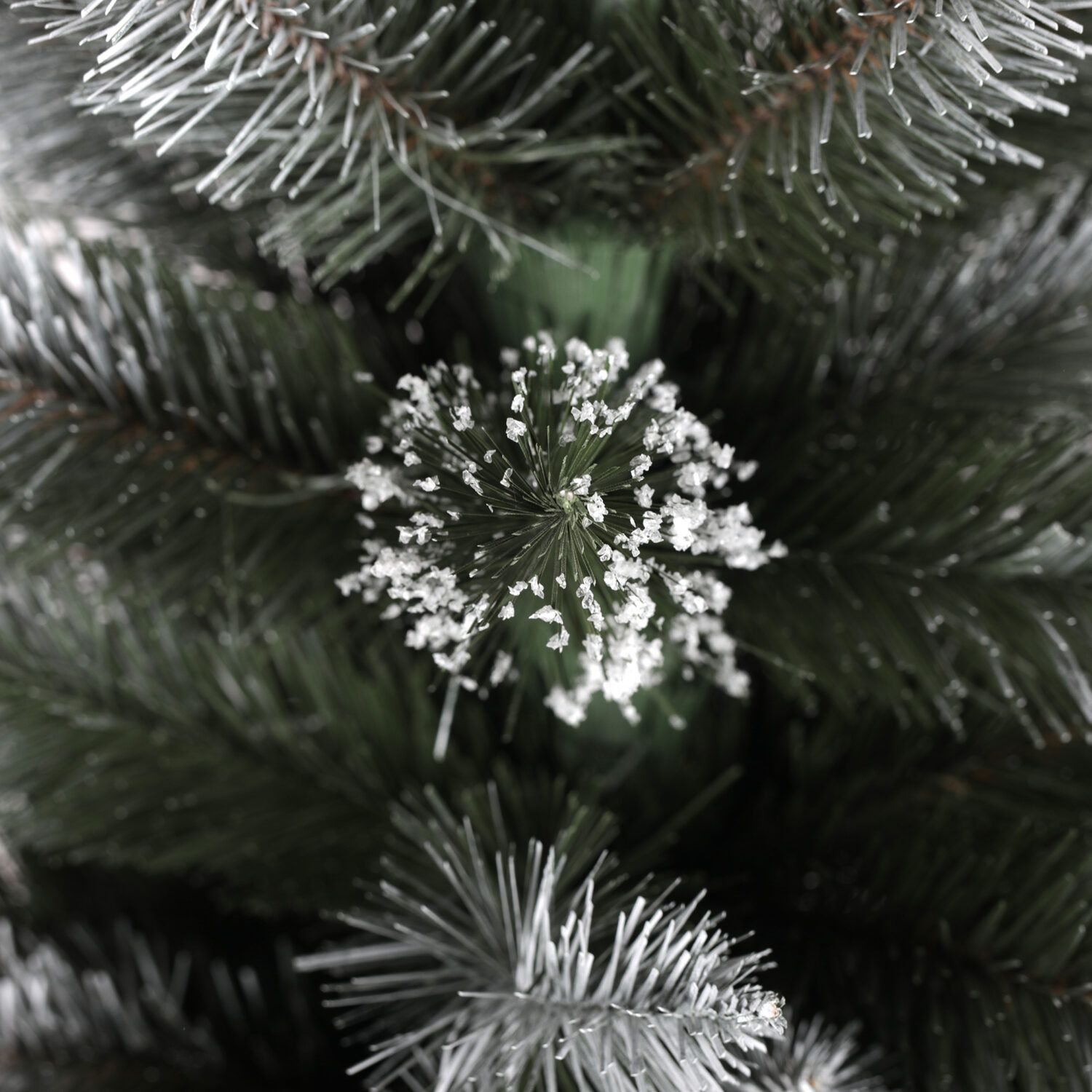 Vánoční zasněžený stromek Borovice JOY 180 cm