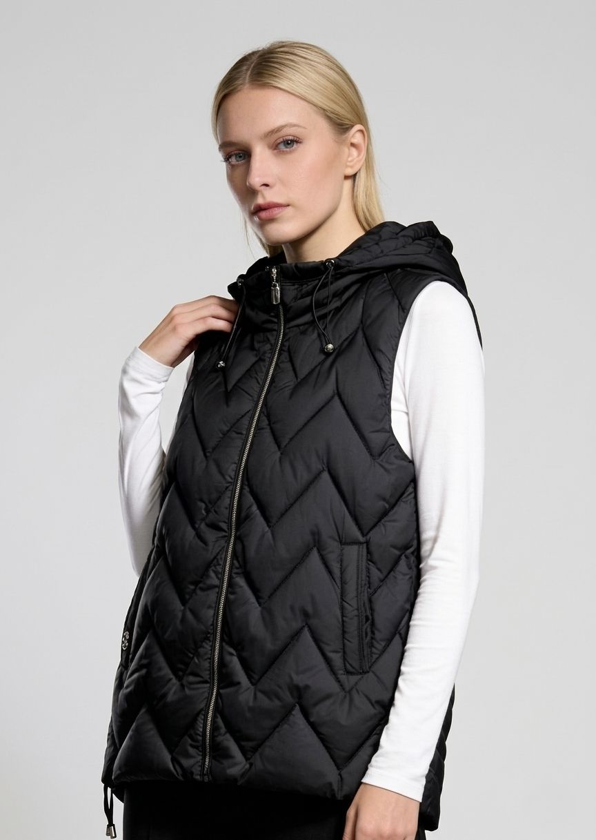 Černá prodloužená vesta