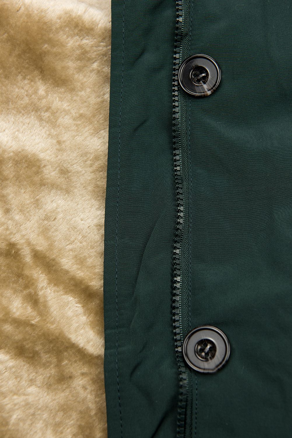 Tmavě zelená parka na podzim/zimu s odnímatelným futrem