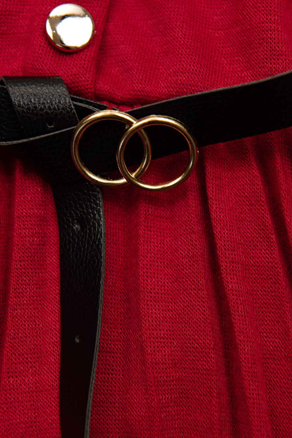 Červené dívčí šaty s páskem