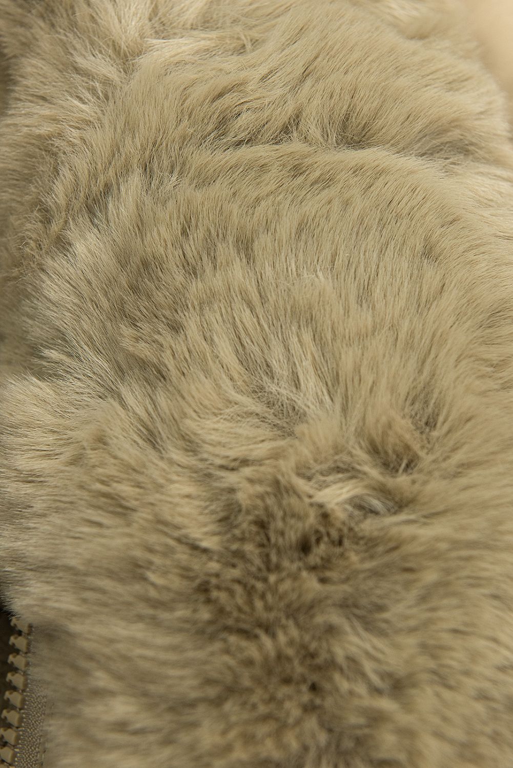 Béžová dívčí zimní bunda