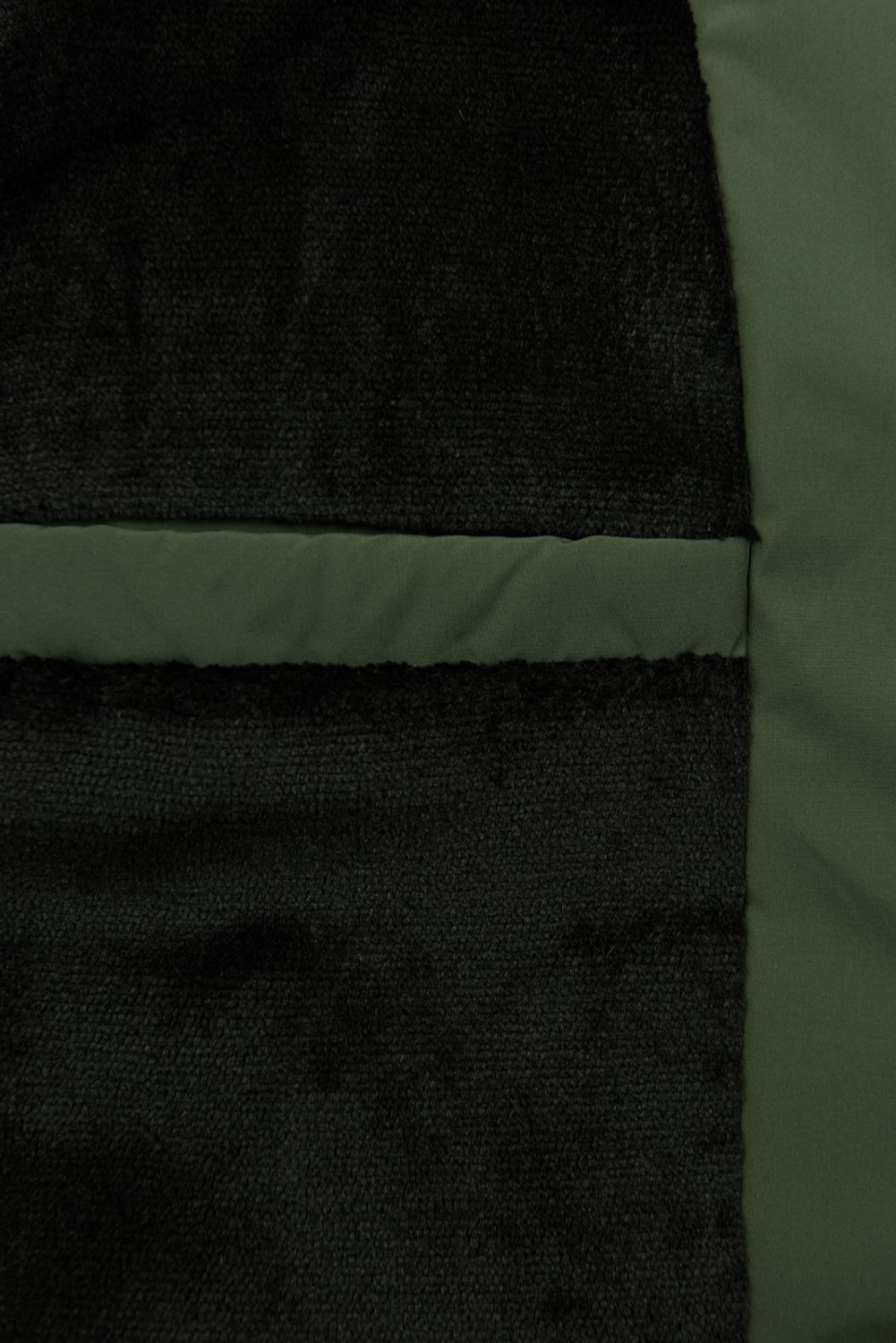 Tmavě zelená chlapecká zimní bunda