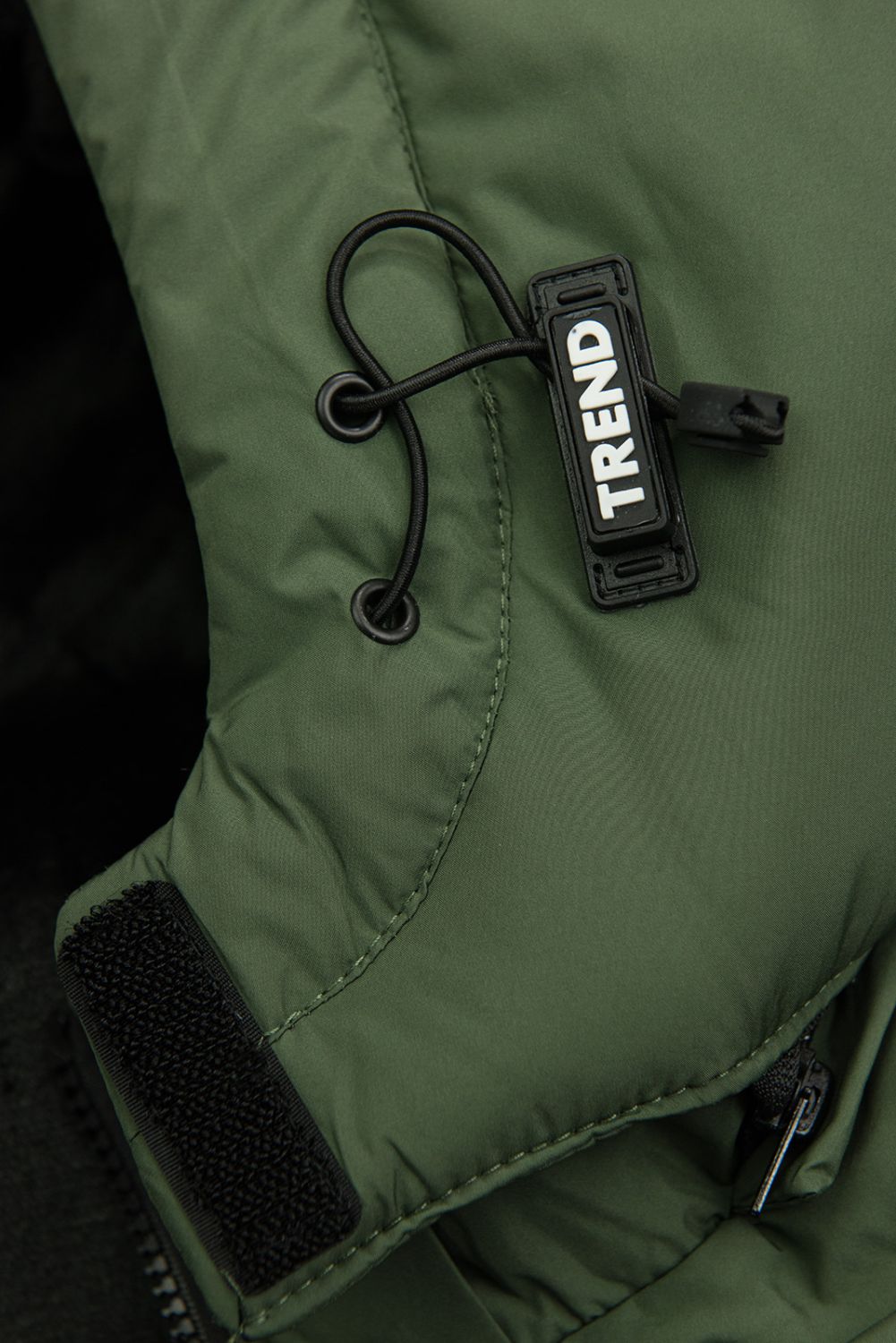 Tmavě zelená chlapecká zimní bunda