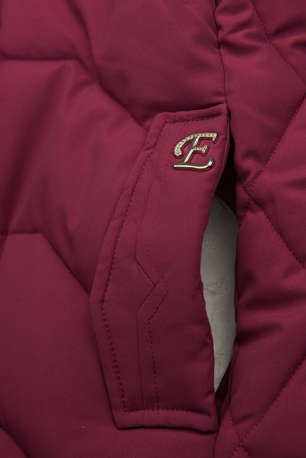 Dívčí zimní bunda v burgundy