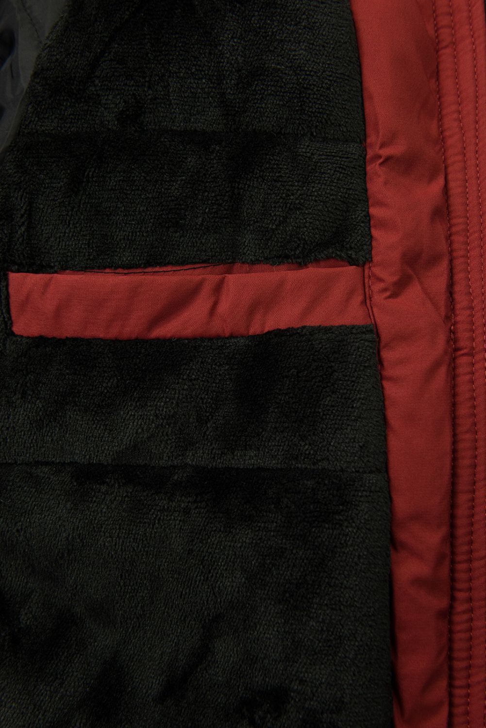 Chlapecká zimní bunda s kožešinou červená