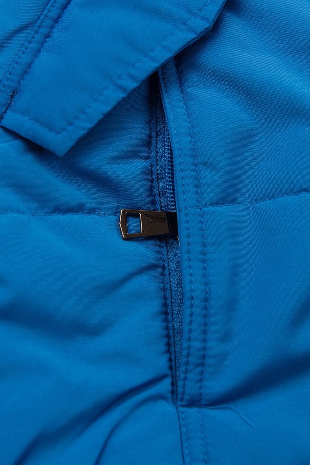 Kobaltově modrá zimní bunda s šedým plyšem