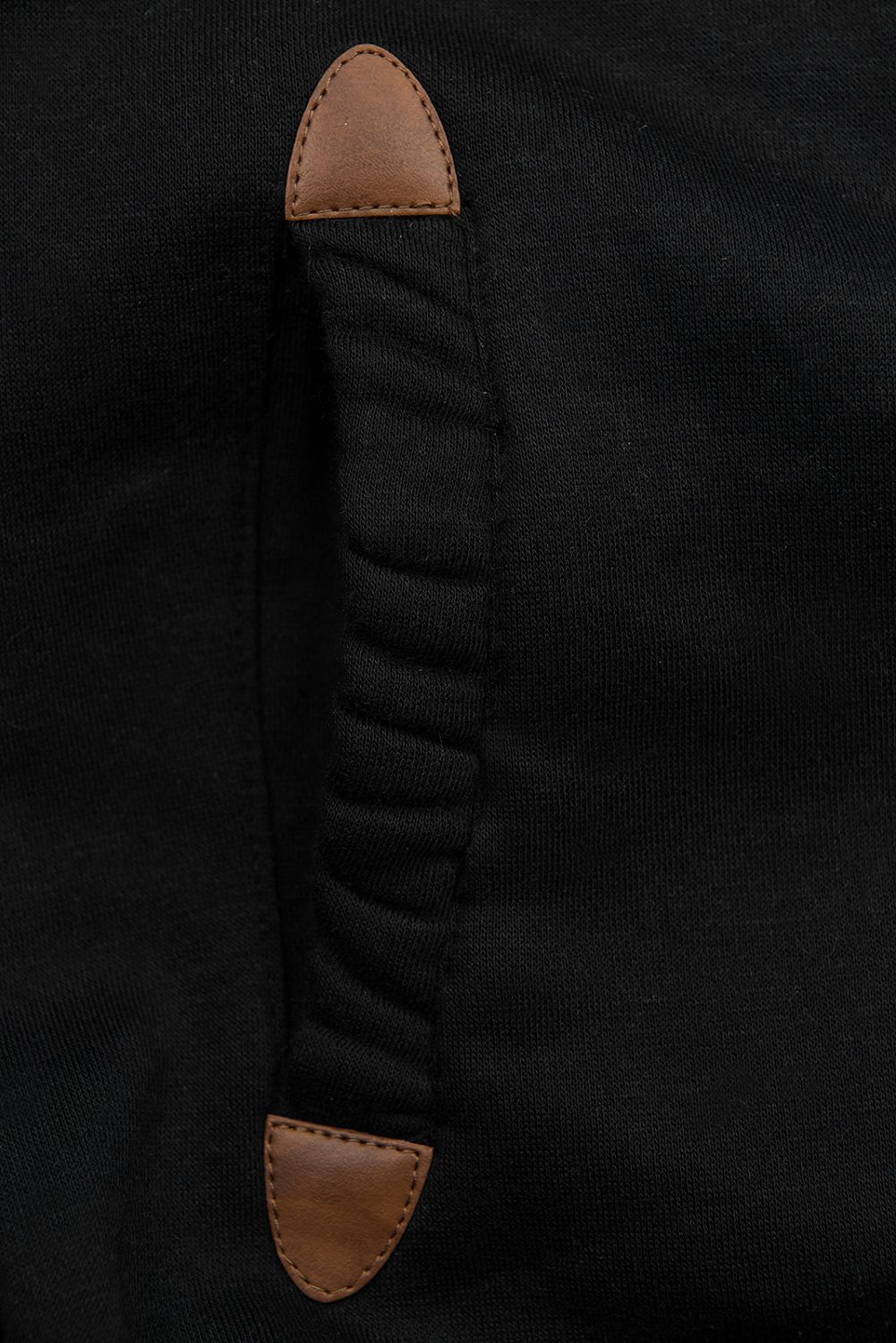 Černá mikina s květinovým vzorem