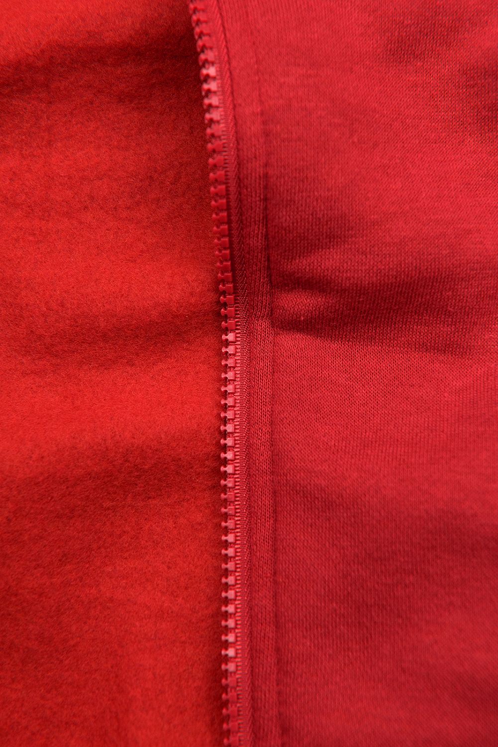 Červená mikina s květinovým futrem v kapuci