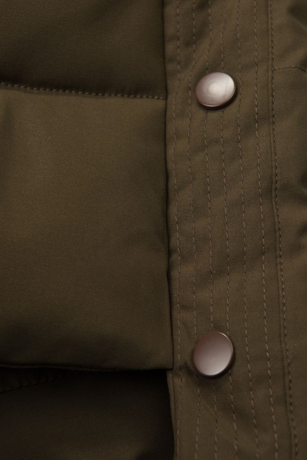 Zimní bunda s odepínací umělou kožešinou hnědá