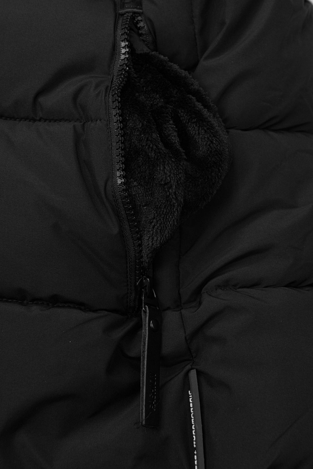 Černá dámská zimní bunda s kapucí