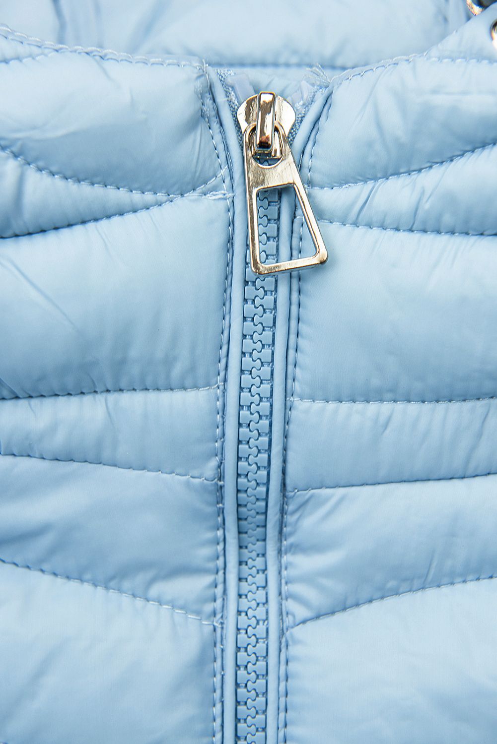 Světle modrá bunda s elastickým pasem