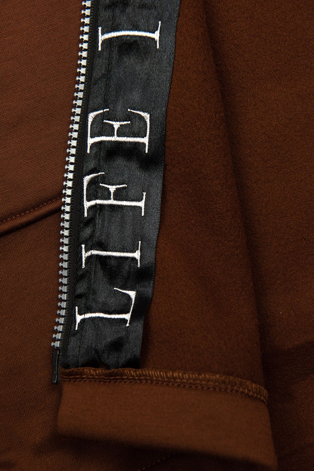 Čokoládově hnědá sportovní prodloužená mikina