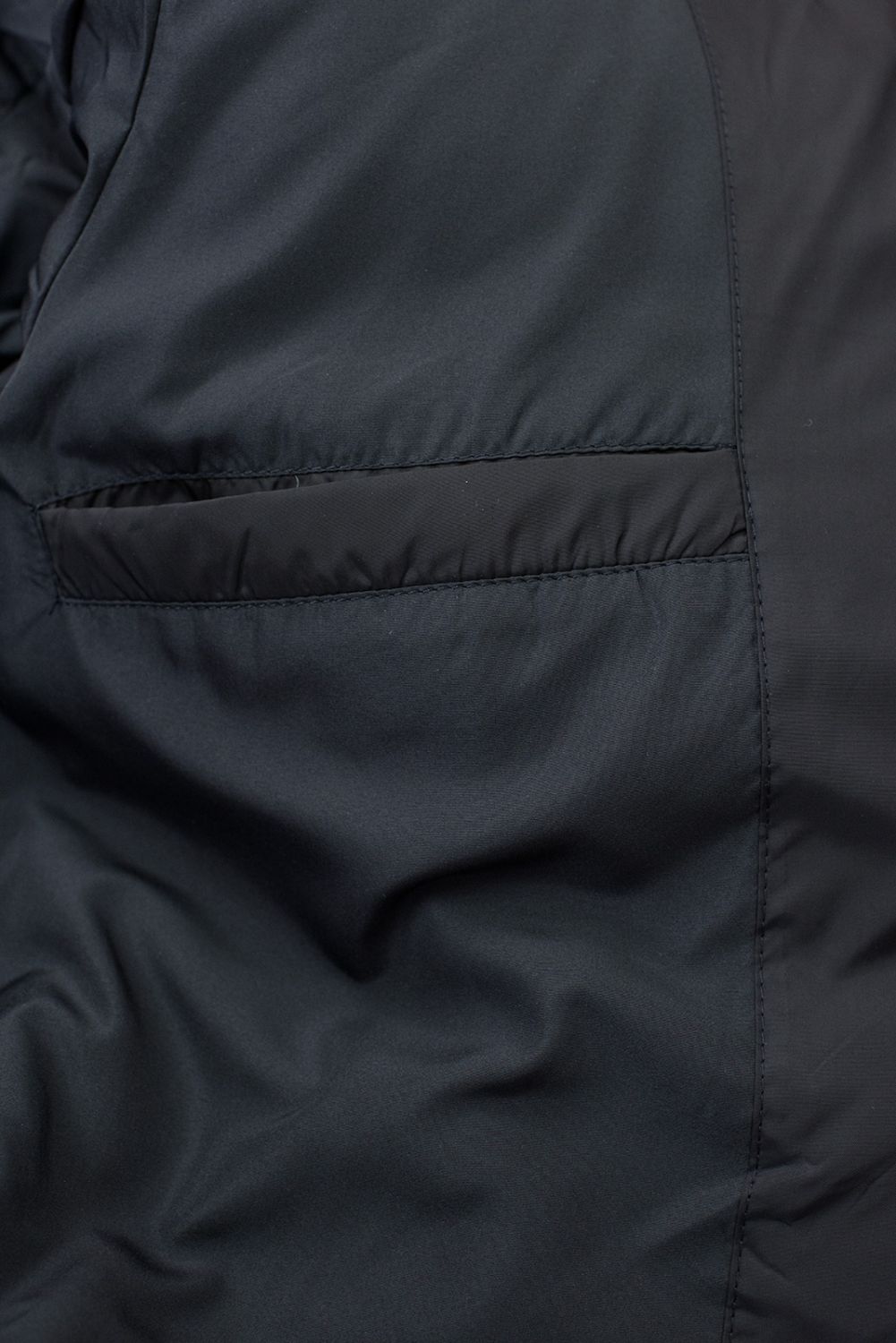 Tmavě modrá dlouhá zimní bunda s kožešinou