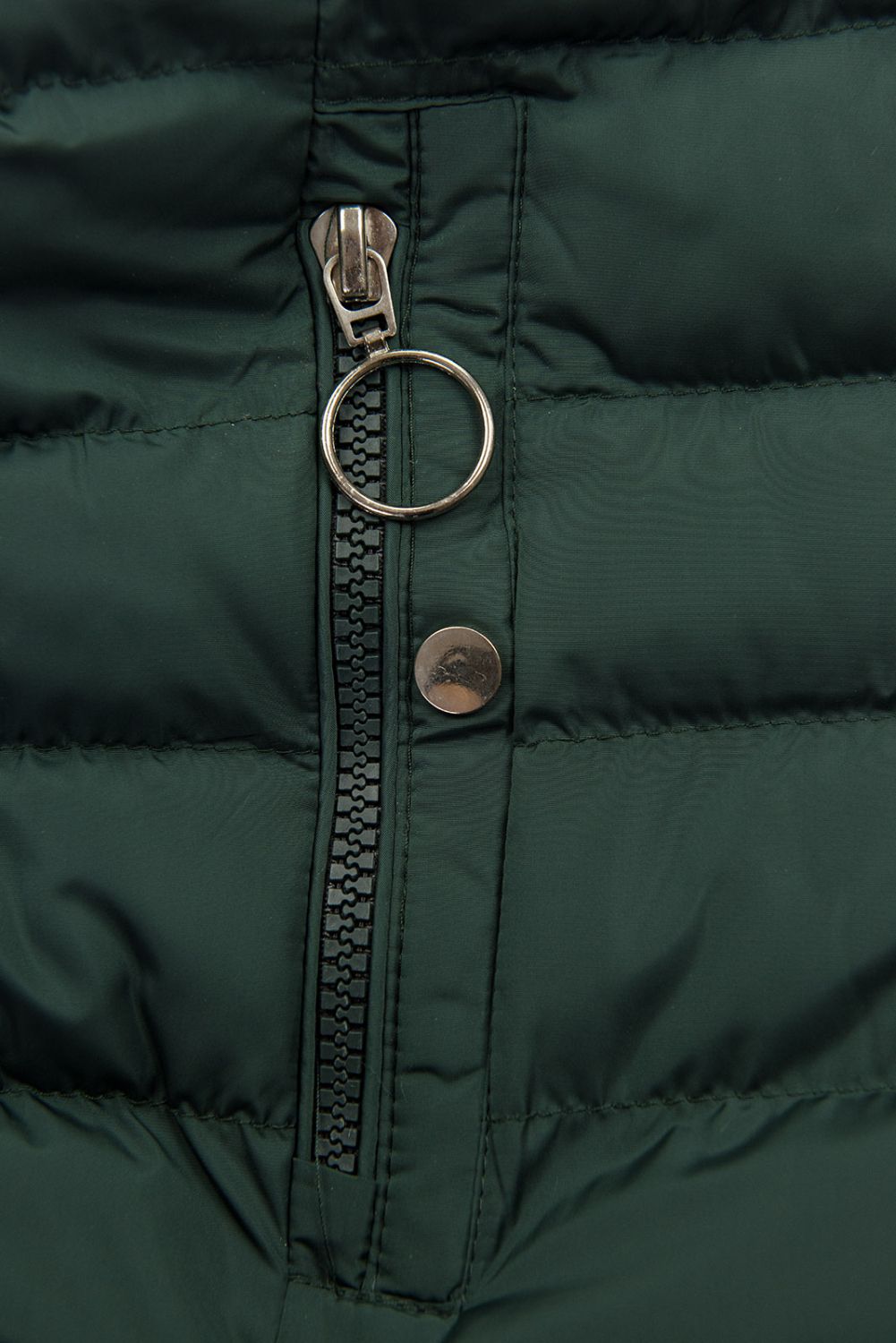 Tmavě zelená prošívaná bunda s plyšovou podšívkou