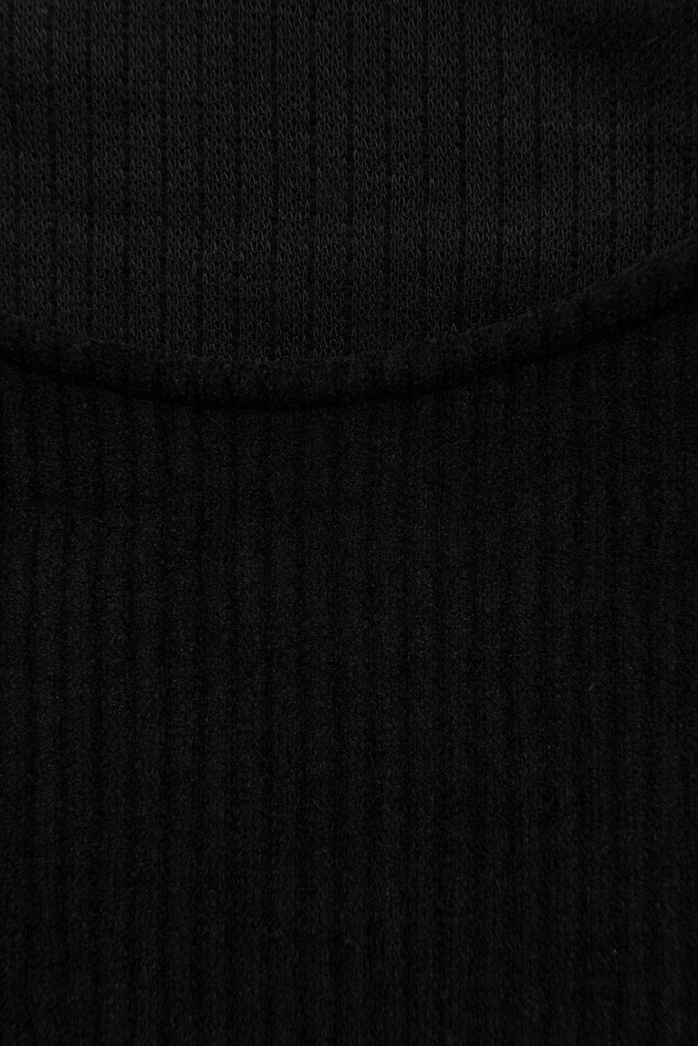 Černé šaty s krajkou