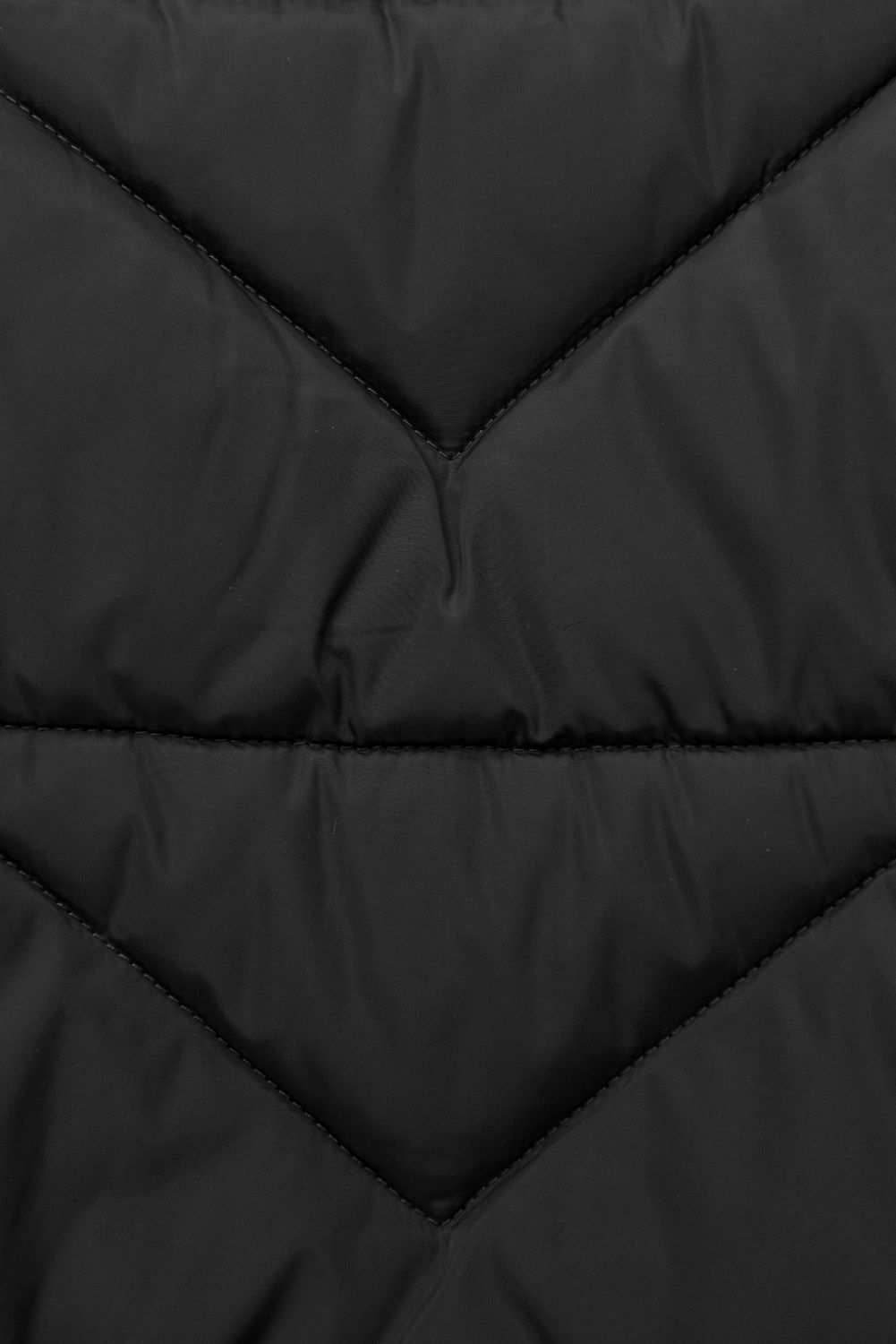 Elegantní zimní bunda s kožešinou, černá