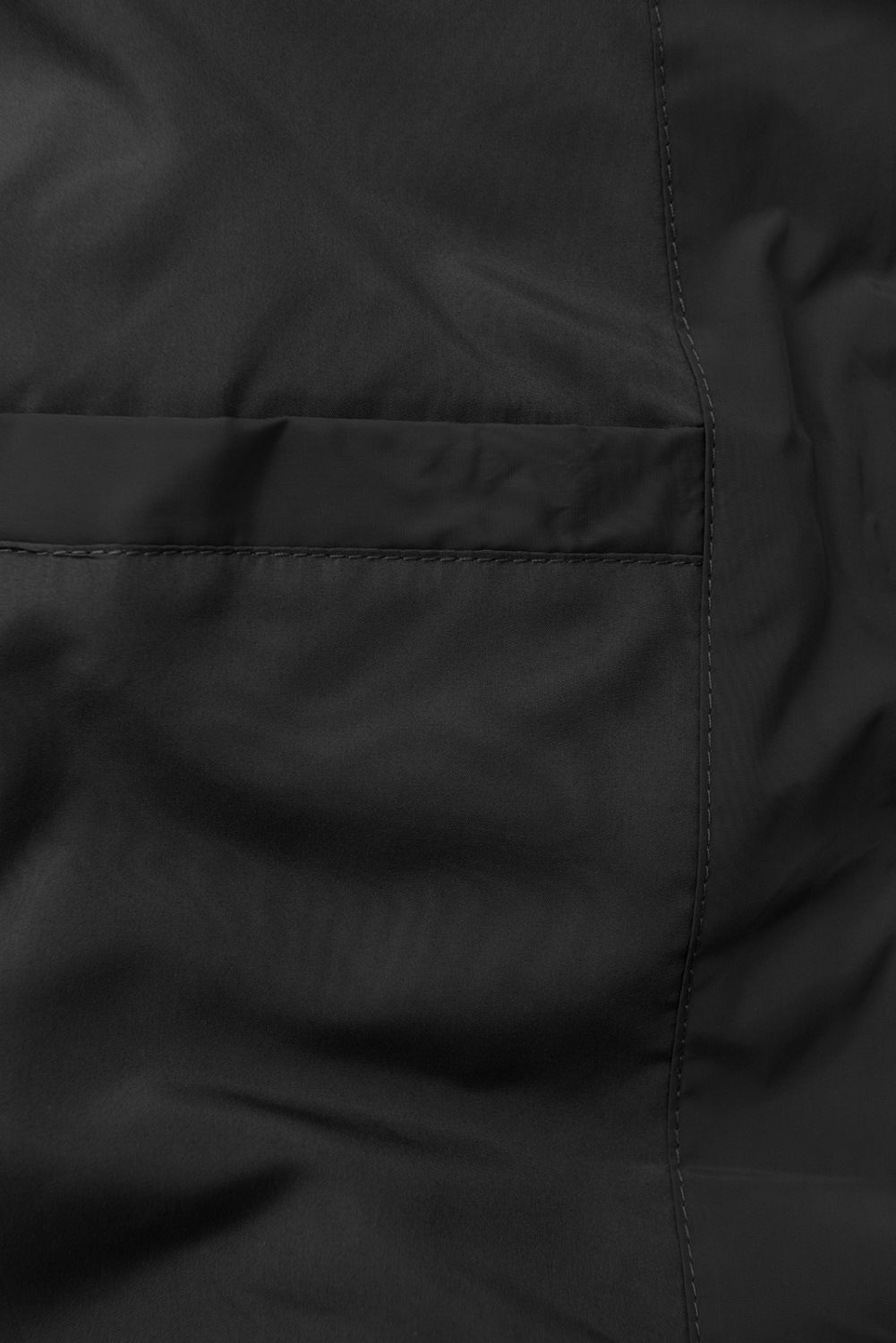 Elegantní zimní bunda s kožešinou, černá