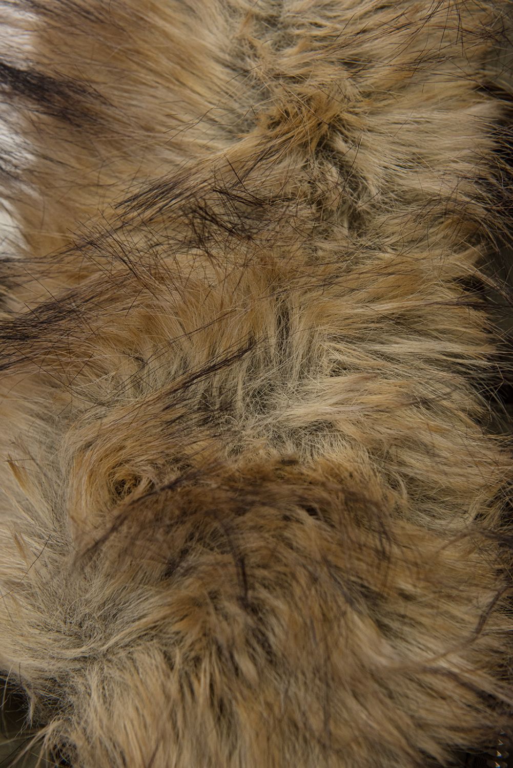 Zimní bunda s prodlouženým zadním dílem, černá