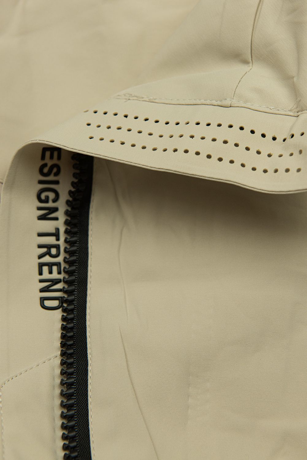 Béžová jarní parka se stahováním v pase