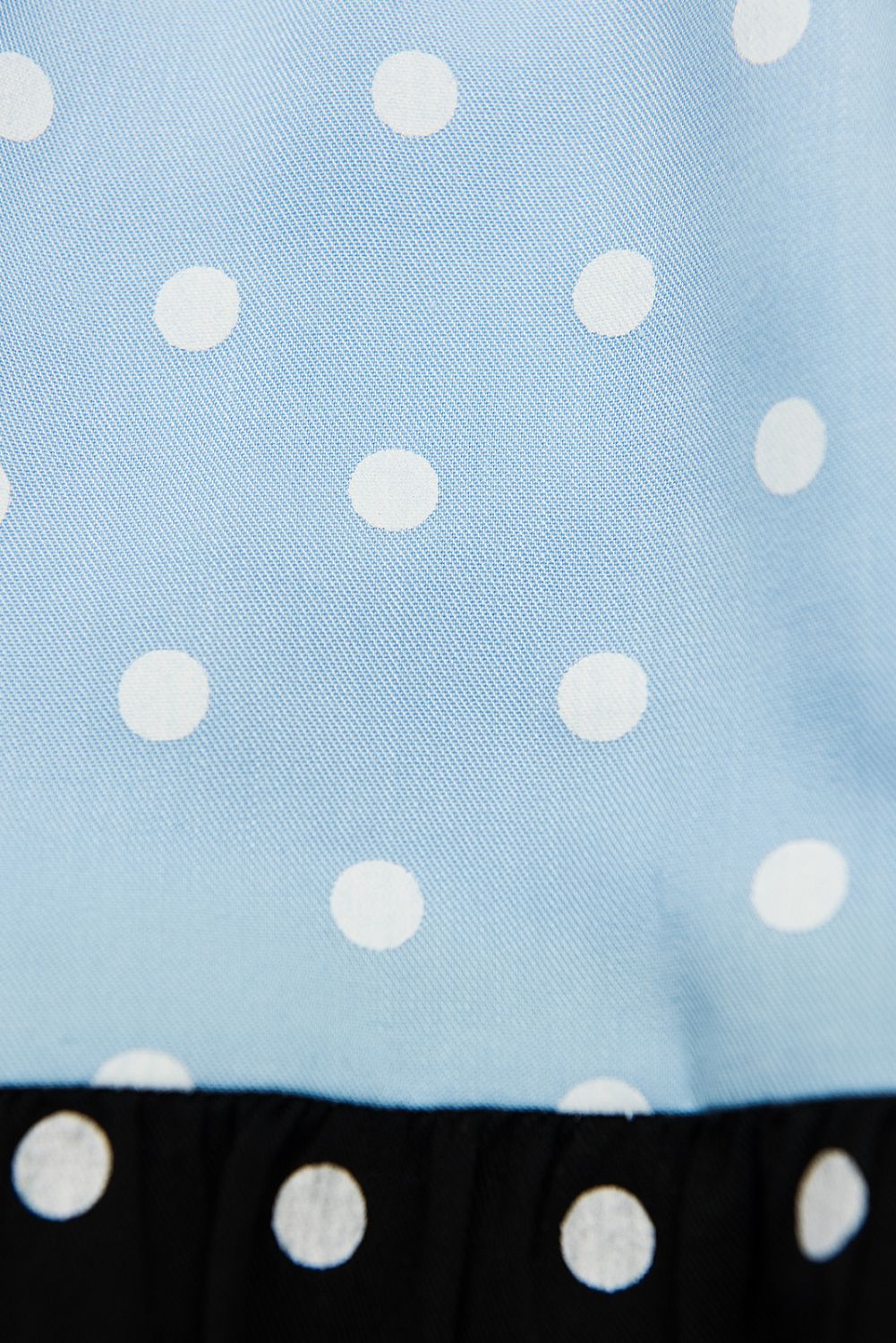 Tečkované šaty z viskózy bílá/modrá/černá