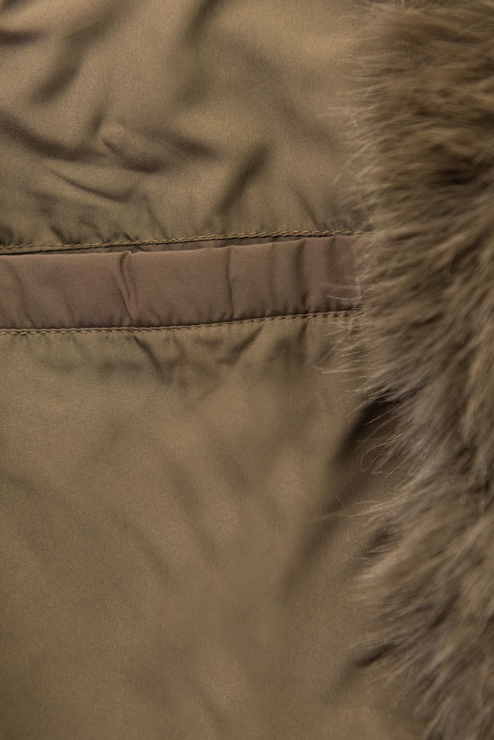 Čokoládově hnědá zimní bunda s kožešinou