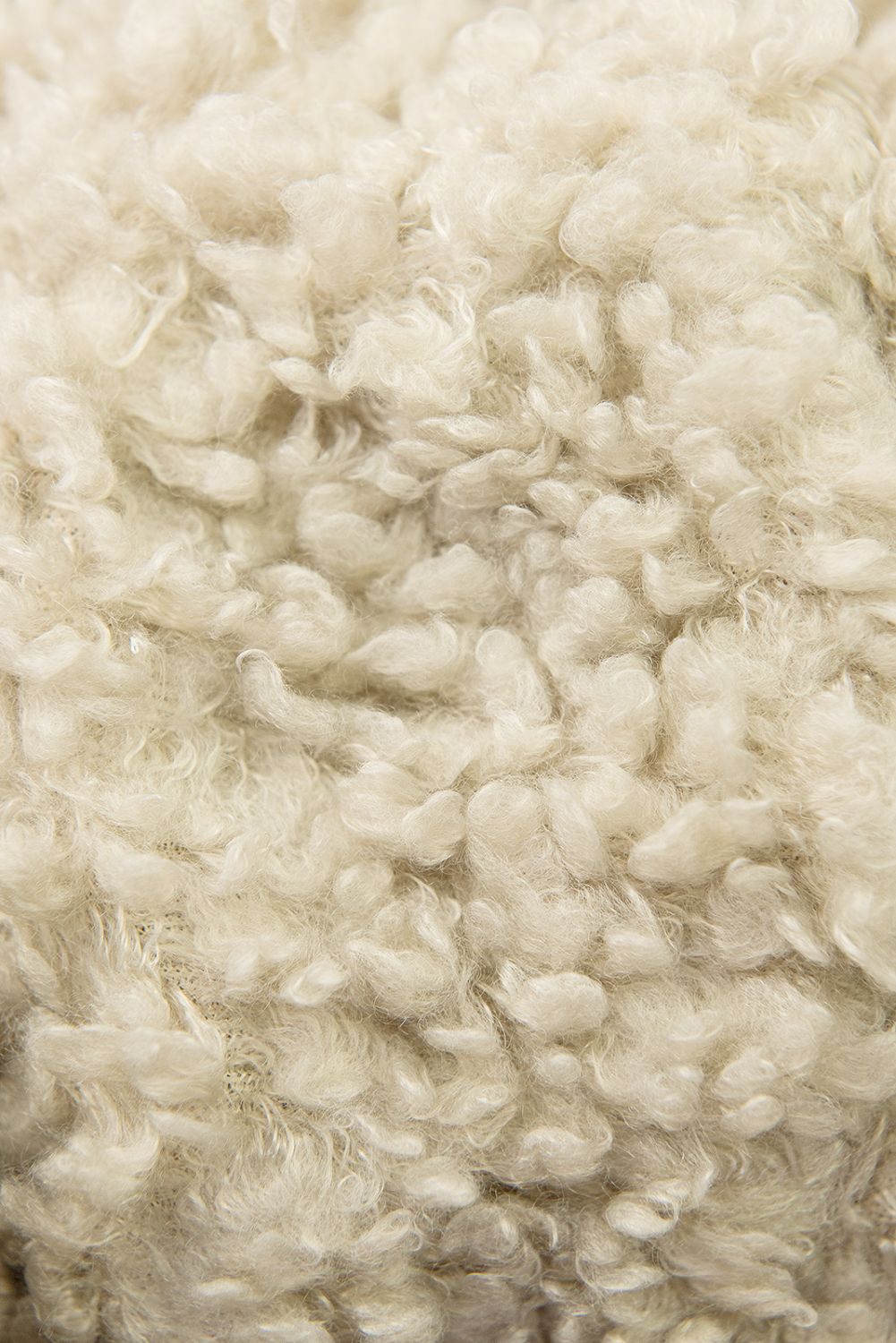 Béžová zimní bunda se zateplenou kapucí