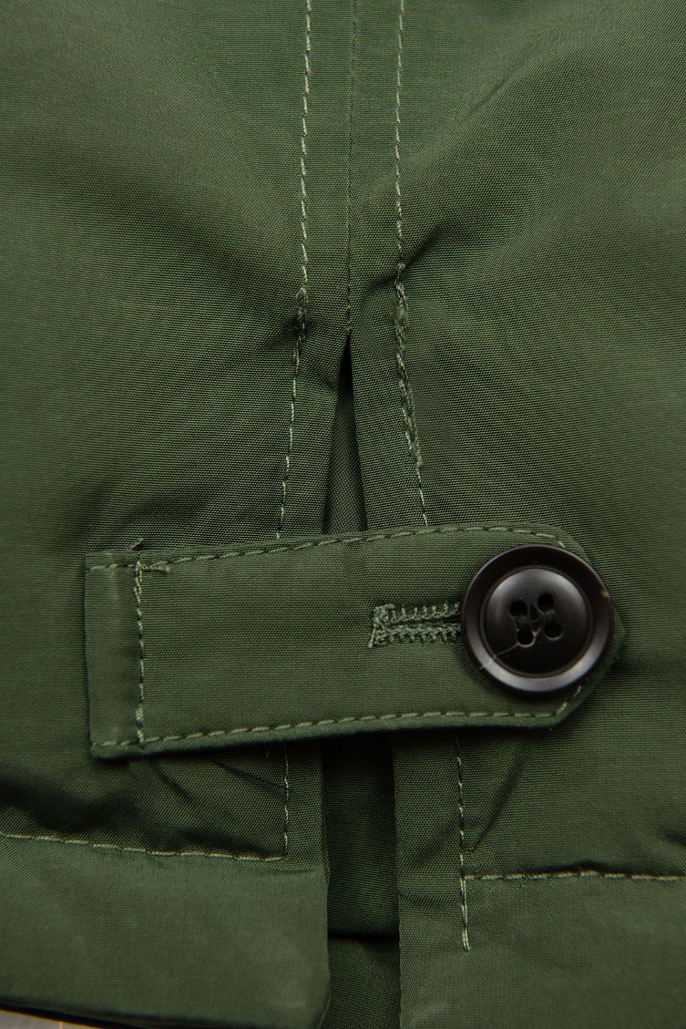 Army zelená parka s odepínatelnou umělou kožešinou