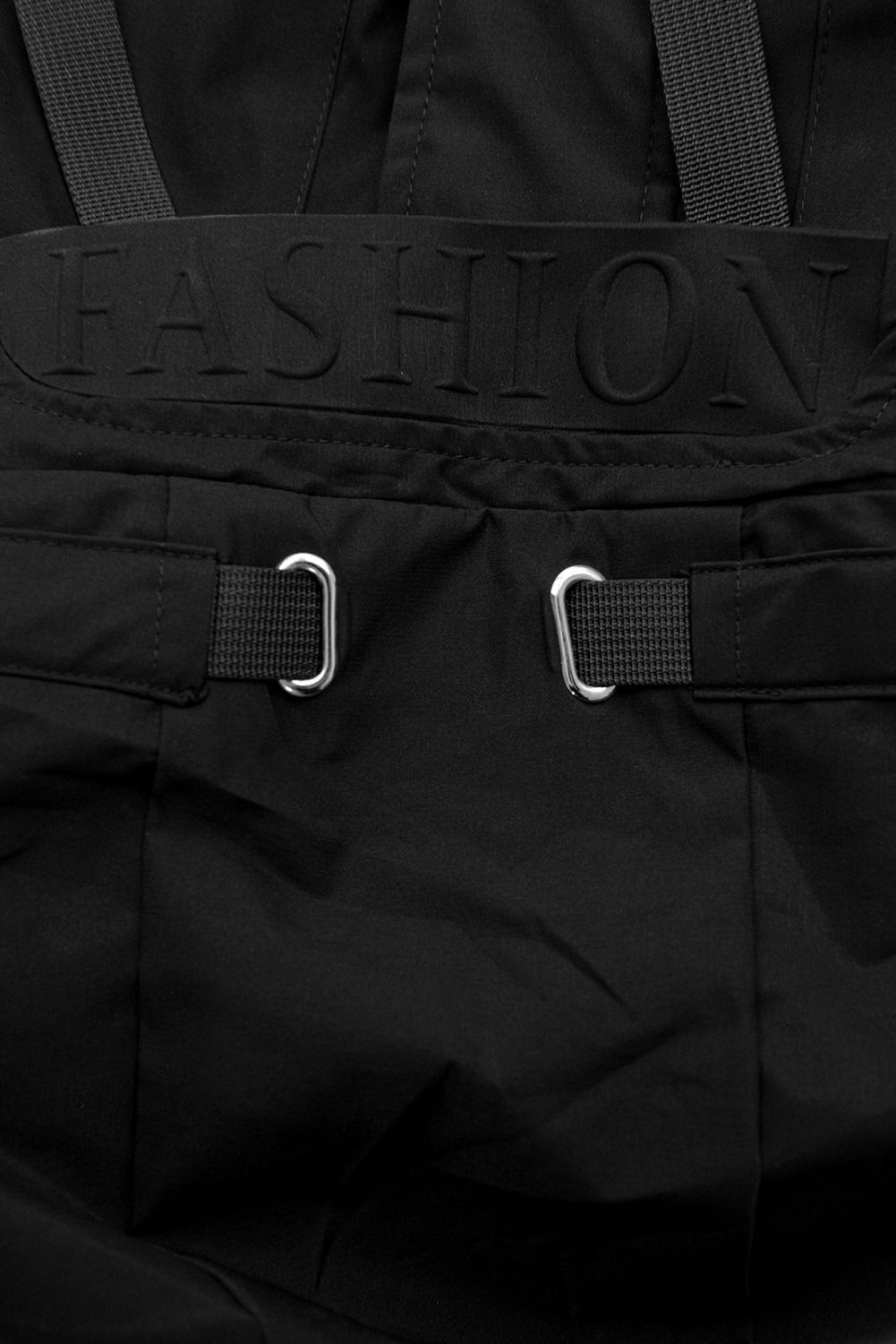 Černá jarní parka s velkou kapucí