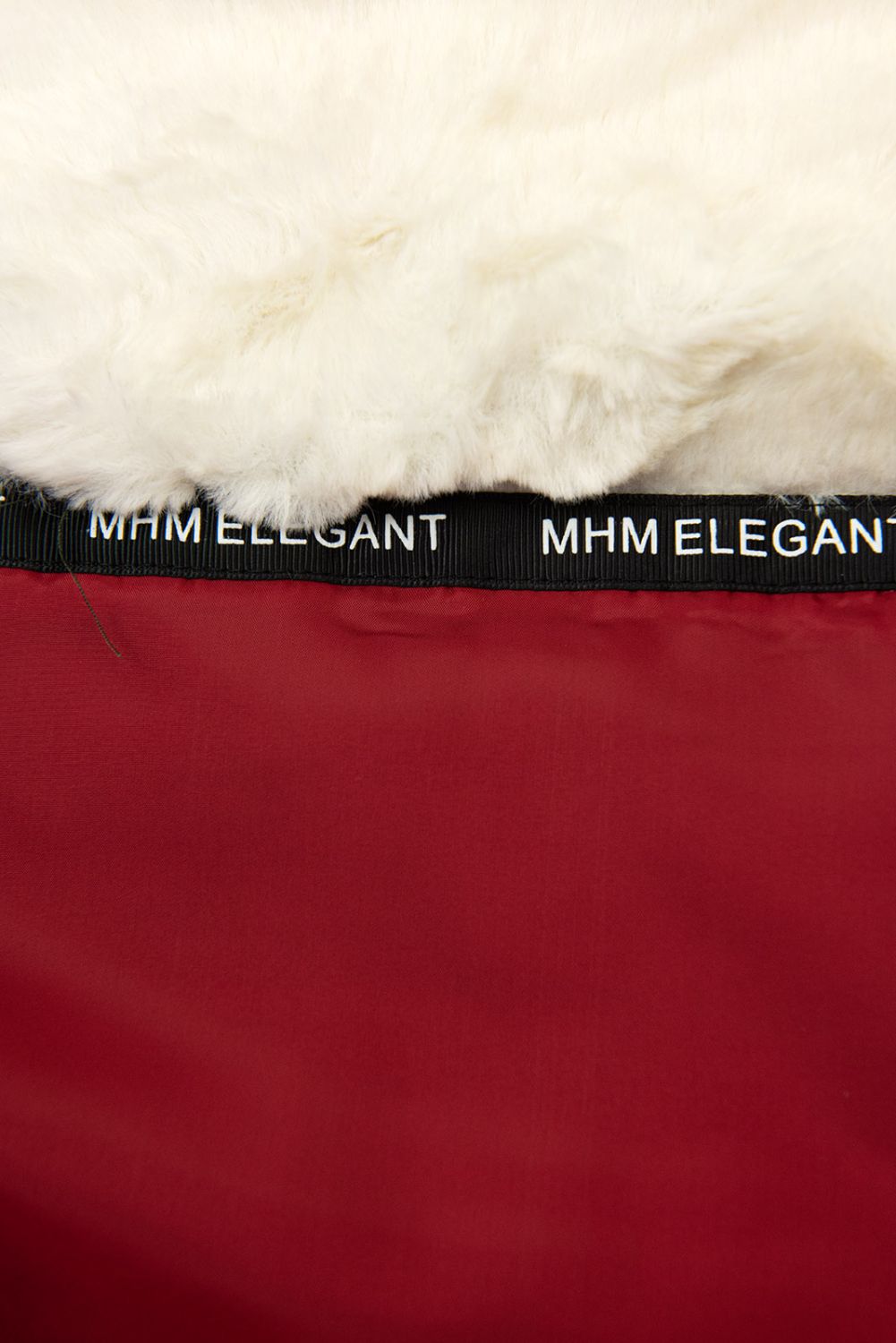 Červená prodloužená zimní bunda s béžovou kožešinou