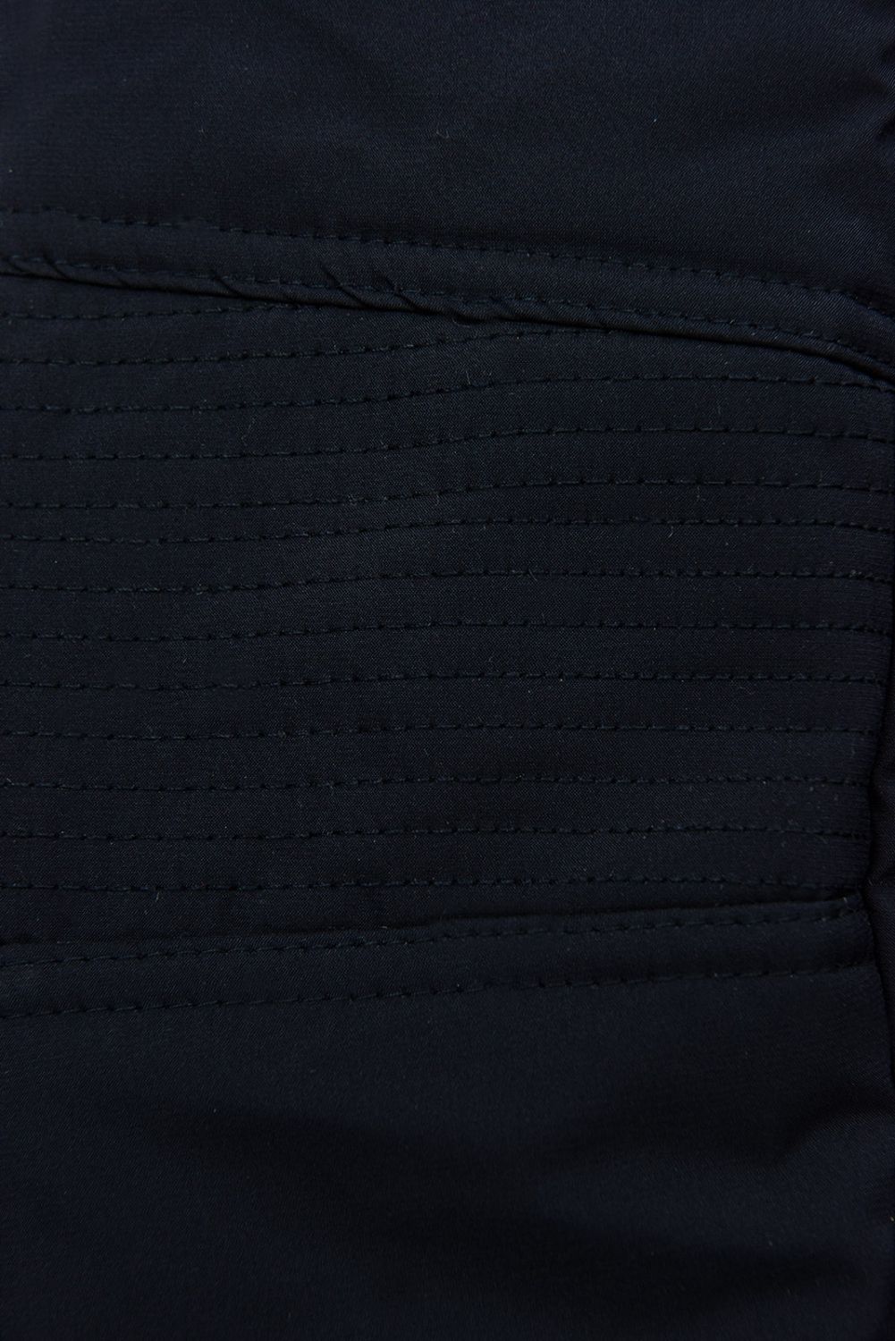 Tmavě modrá zimní bunda s opaskem