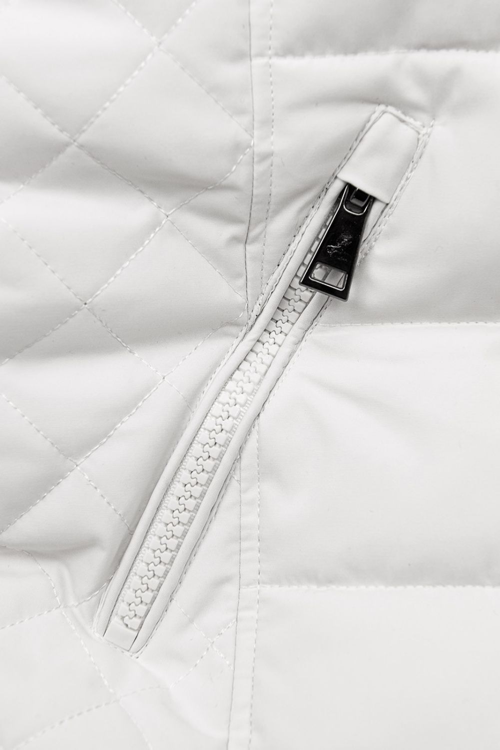 Teplá prošívaná bunda v ecru barvě