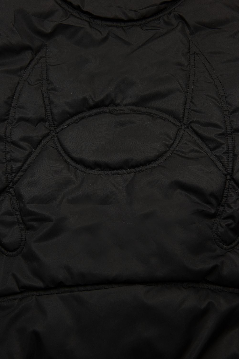 Přechodná černá bunda s kapucí