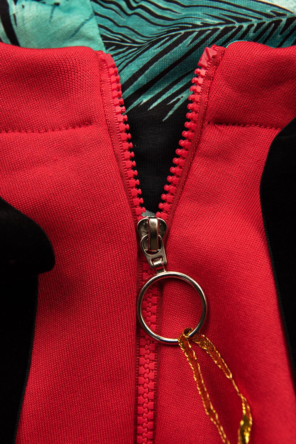 Červená dlouhá mikina v asymetrickém střihu