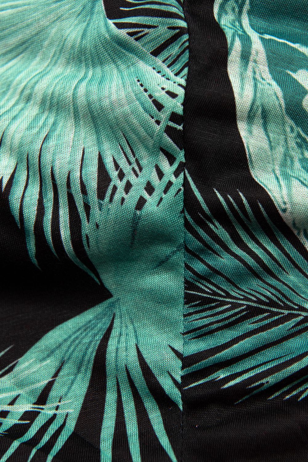 Černá dlouhá mikina v asymetrickém střihu